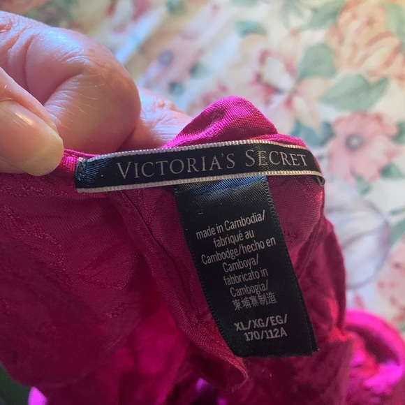 Victoria Secret Vibrant Pink Women's Top Size XL - Picture 9 of 10